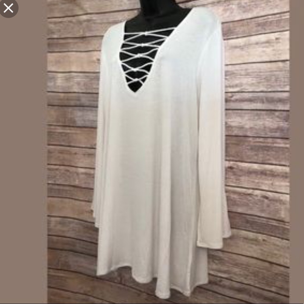 Bleu Rod Beattie white beach cover up